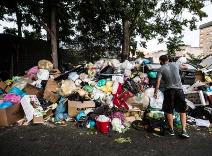 rifiuti per strada
