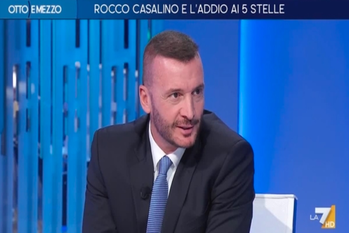 Cosa si dice in TV, Casalino: “Meloni è brava, malgrado le difficoltà mantiene ancora il consenso”. Renzi: “Noi facevamo i bonus, ma questo governo sta facendo i malus”. Conte: “Questo è il governo delle tasse”