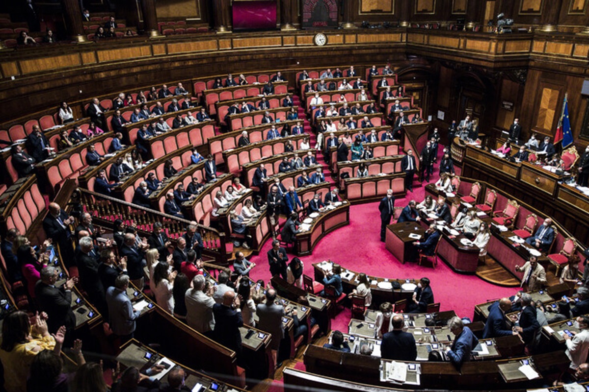 Le voci dal Palazzo, Tajani: “Zakharova? Dichiarazioni vergognose”. Salvini: “Di poltica estera parleremo”. Calenda: “È feccia”. Napoli: “Tutti la censurano, dal M5s non è volata neanche una Mosca”