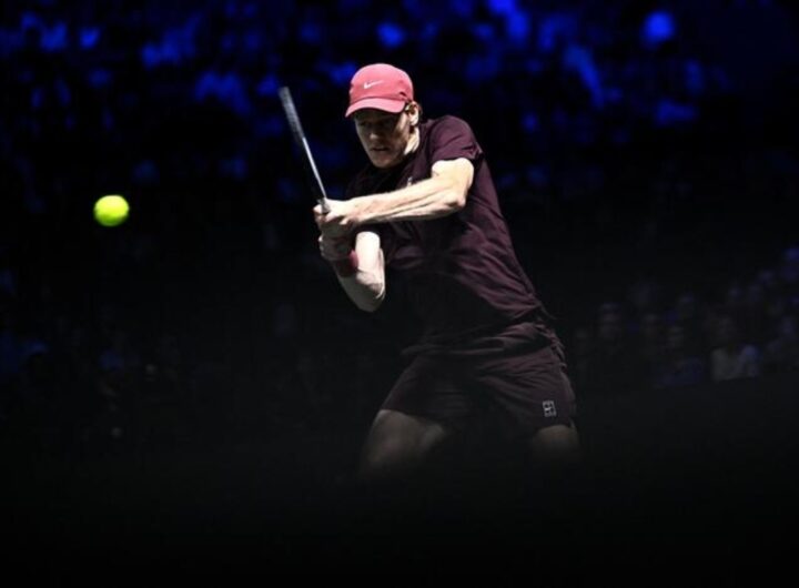 Sinner in trionfo a Parigi, ha piegato Aliassime in 2 set ed è tornato il n.1 del mondo, nella foto jannik sinner