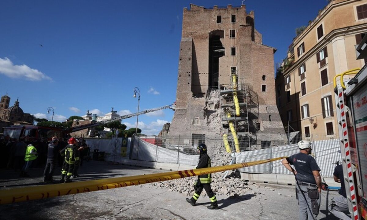 Il crollo della Torre dei Conti