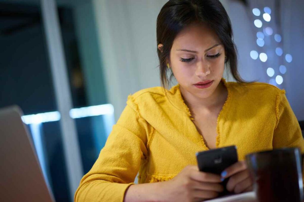 Nuovo aggiornamento WhatsApp, addio rubrica: ora puoi rintracciare e contattare chi vuoi