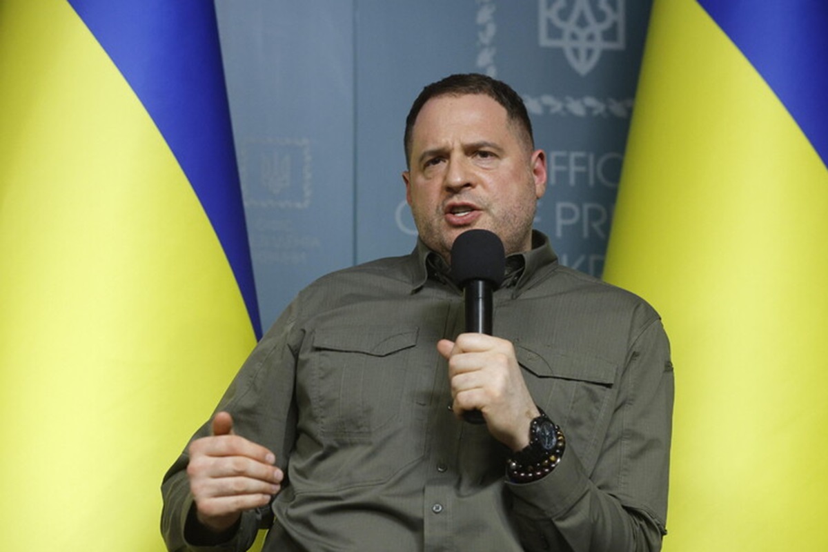 Yermak: “Vado al fronte, Sono disgustato dalle accuse e dalla mancanza di sostegno”. E Zelensky intanto al suo posto nomina Umerov