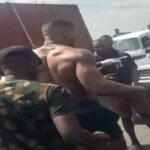 Il pugile Anthony Joshua soccorso dopo l'incidente in auto