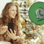 La diffusione dei social network e delle piattaforme di messaggistica istantanea ha trasformato questo gesto in una pratica quotidiana e creativa