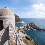 Oggi, grazie a nuovi itinerari tematici, è possibile riscoprire questi straordinari castelli, non più semplici ruderi, ma testimoni vivi di un rapporto millenario