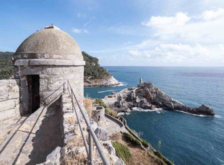 Oggi, grazie a nuovi itinerari tematici, è possibile riscoprire questi straordinari castelli, non più semplici ruderi, ma testimoni vivi di un rapporto millenario