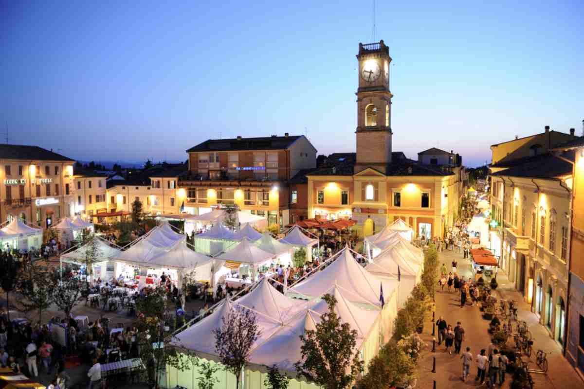 L’Emilia-Romagna è rinomata a livello mondiale per la sua tradizione enogastronomica, e Forlimpopoli ne rappresenta un esempio autentico e gustoso.