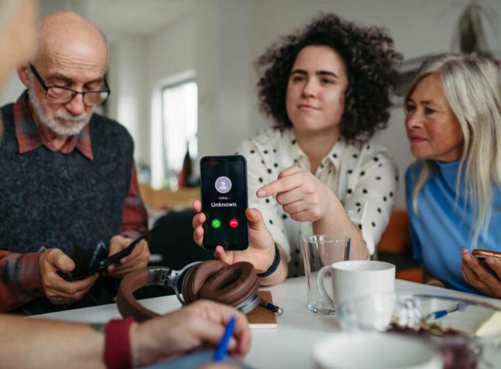 Smartphone chiamata truffa