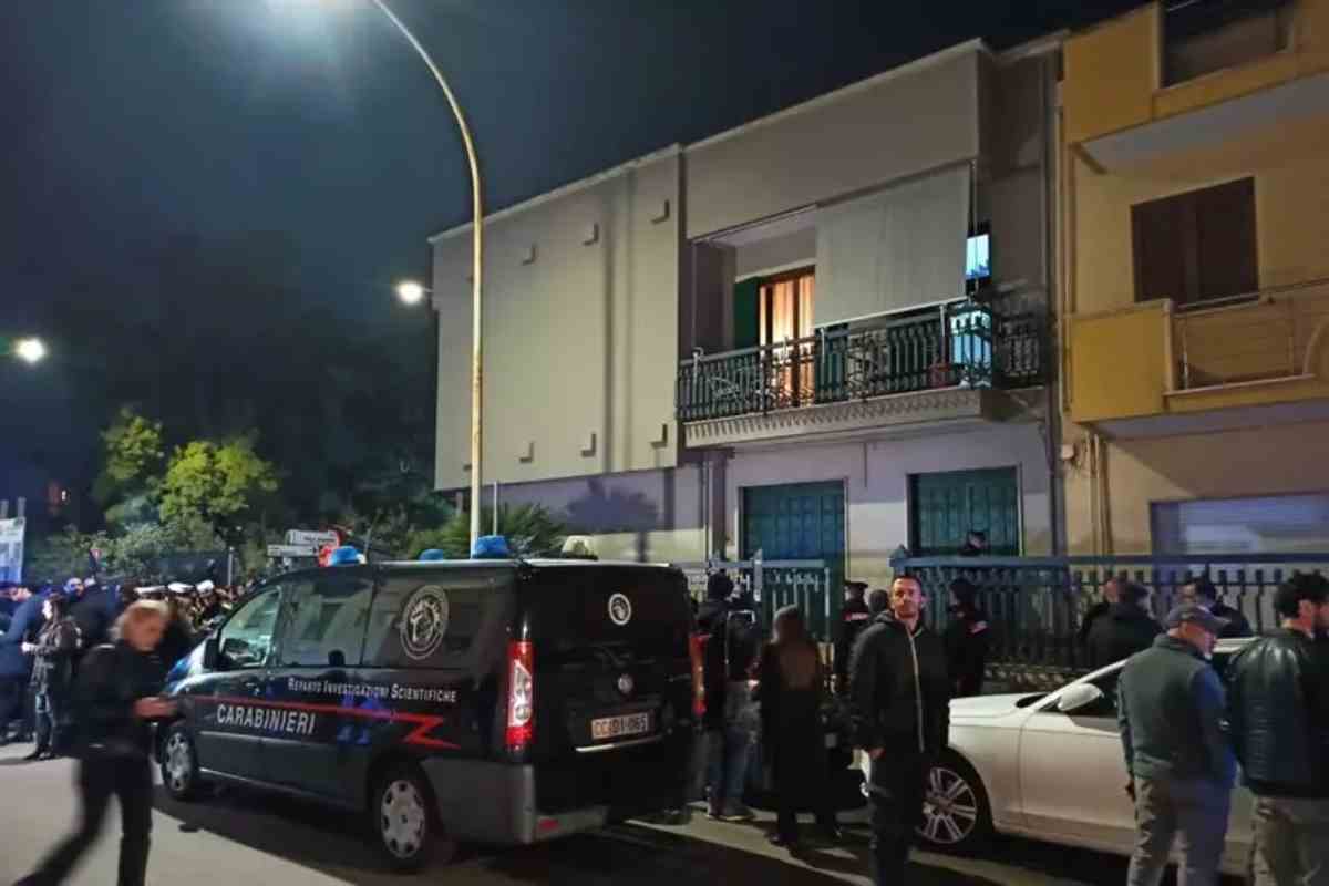 Tatiana Tramacere, i Carabinieri fuori della casa della ragazza