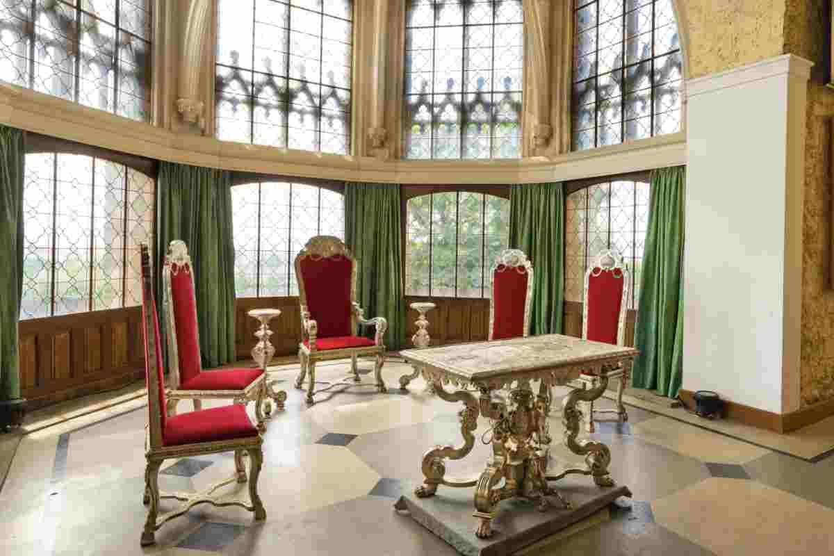 L’idea di acquistare un castello per un euro può sembrare un’opportunità irripetibile, ma la realtà è ben diversa.