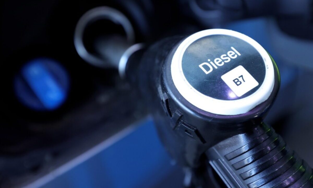 mettere diesel