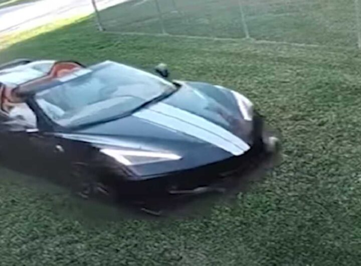 Auto contro un'abitazione in Florida