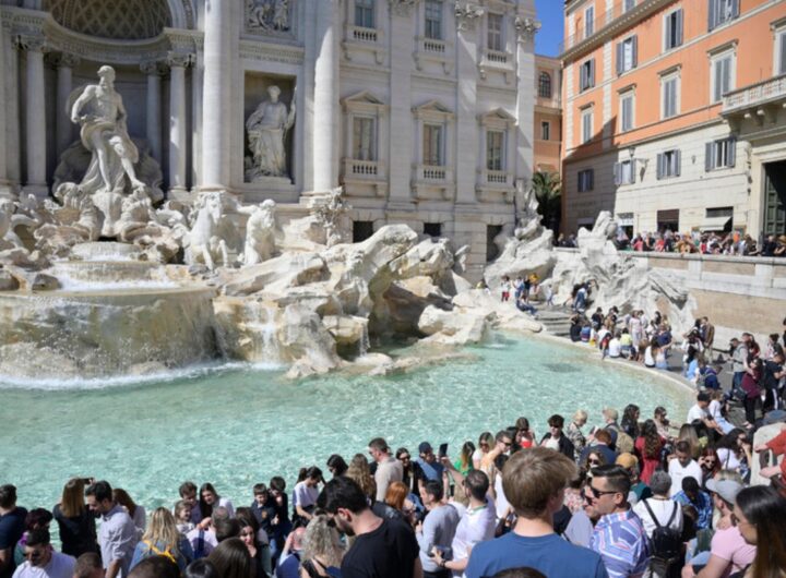 fontana di trevi roma