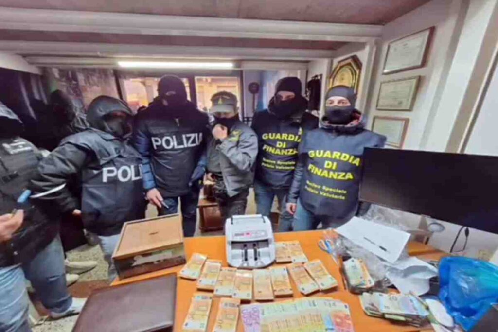 Associazioni pro-Hamas, soldi