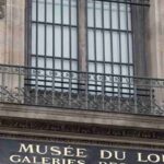 Louvre, installatr sbarre di sicurezza sul balcone