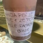 cartello mancia tette