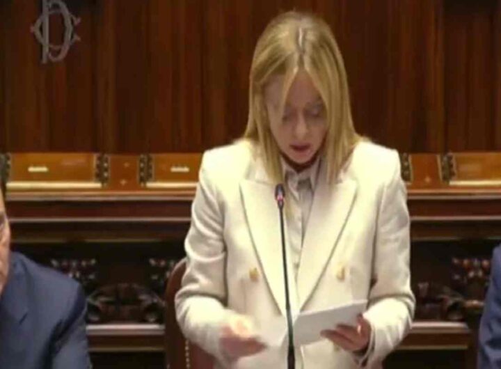 Meloni parla alla Camera