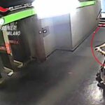 Seguiva minorenni con il monopattino