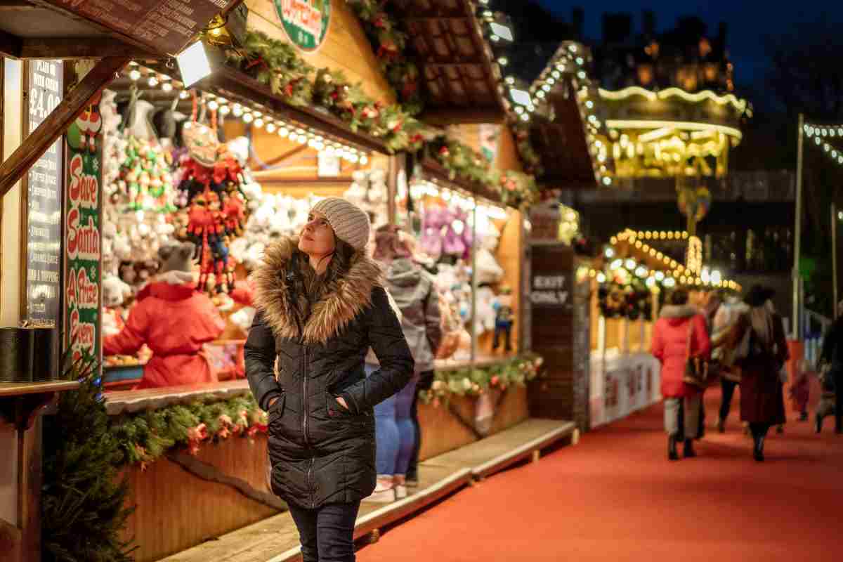 Milano, Roma, Napoli: quando inizia il Natale nelle grandi città tra alberi e villaggi