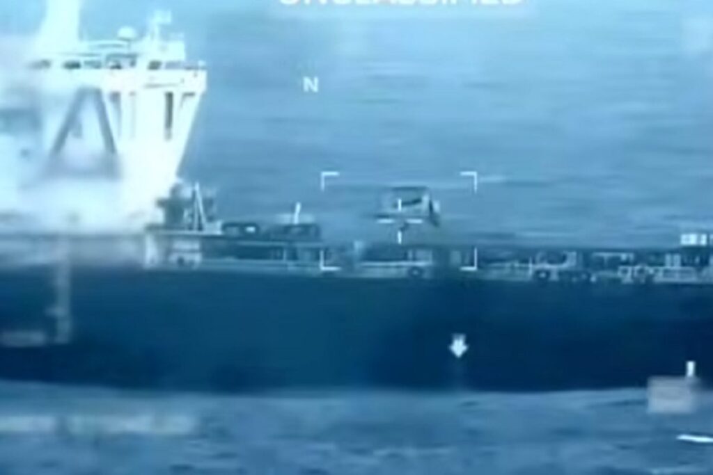 La petroliera venezuelana fermata nel Mar dei Caraibi