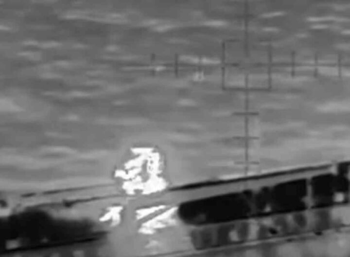 La petroliera russa colpita nel Mediterraneo