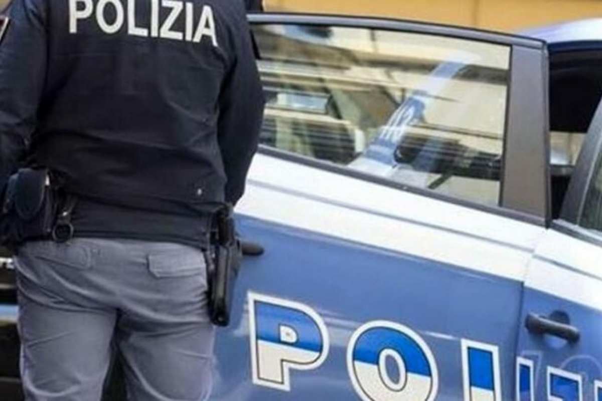 Arrestato a 15 anni per apologia del terrorismo, aveva componenti per armi e incitava a violenza xenofoba e antisemita