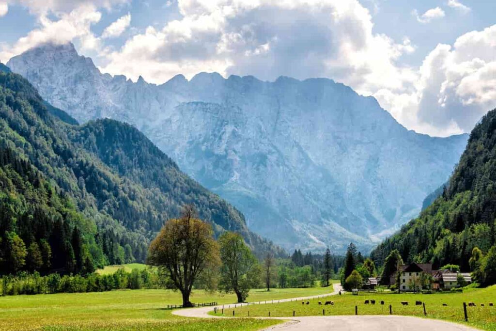 percorso segreto tra le alpi