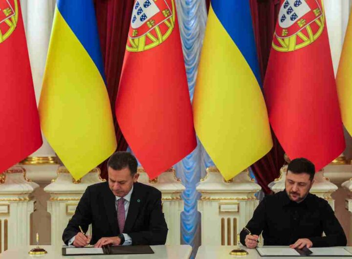 Zelensky con il primo ministro portoghese Luis Montenegro