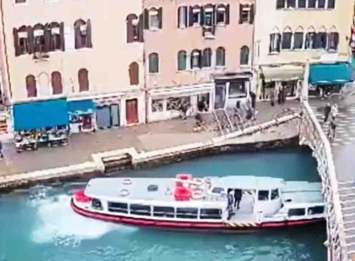 vaporetto incidente venezia
