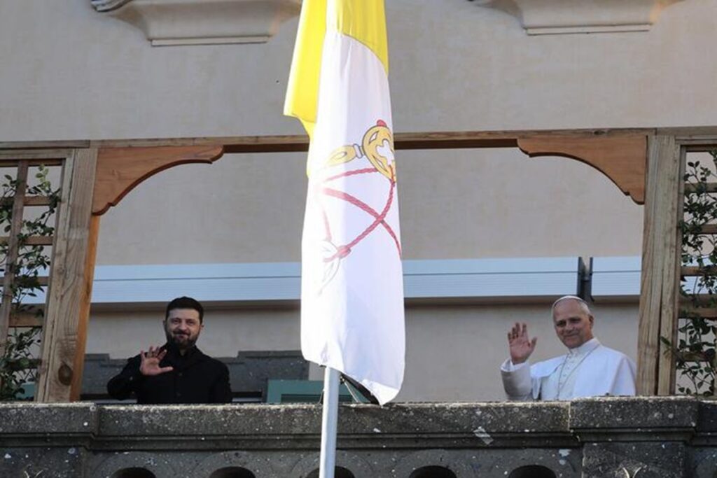 Zelensky e Papa Leone XIV