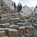 In Italia c’è un angolo che sembra un fiordo norvegese: ecco dove si trova