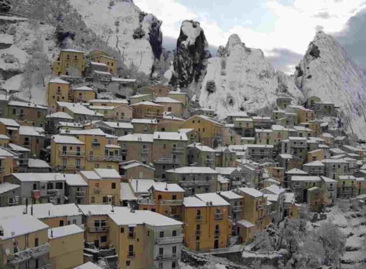In Italia c’è un angolo che sembra un fiordo norvegese: ecco dove si trova