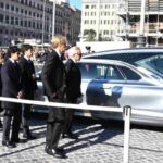 Vernon Bruce Hoeksema e Giancarlo Giammetti ai funerali di Valentino