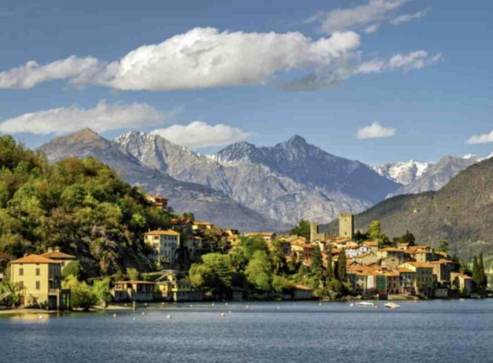 Conosciuto come il “lago dei poeti”, questo specchio d’acqua