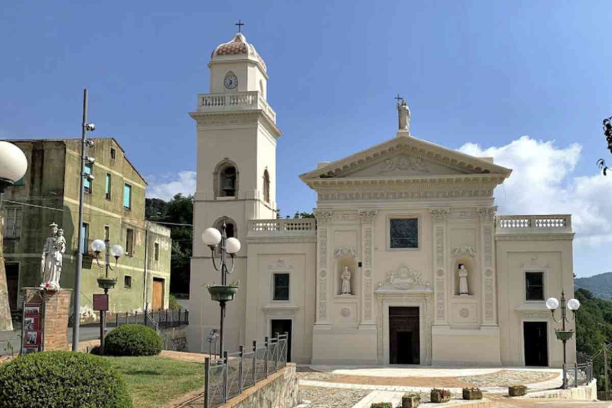 Visitare Miglierina significa anche assaporare i sapori autentici della Calabria. La cucina locale, fatta di prodotti genuini