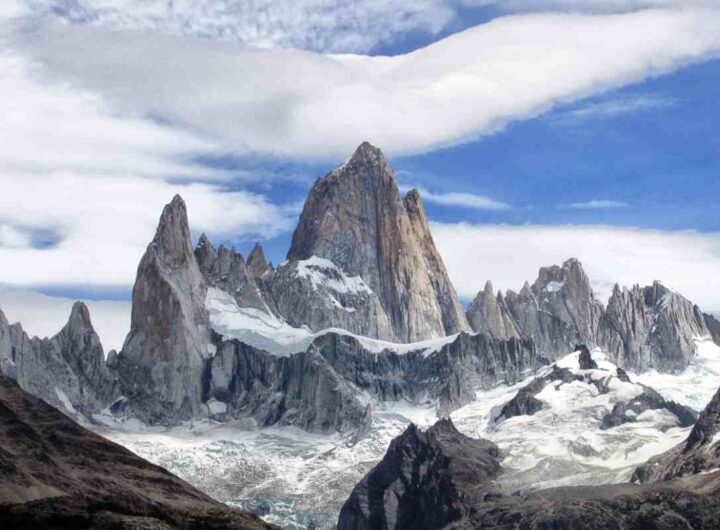 Questa montagna leggendaria, alta 3.405 metri, è un simbolo naturale e culturale di profonda rilevanza, rappresentando un punto di riferimento