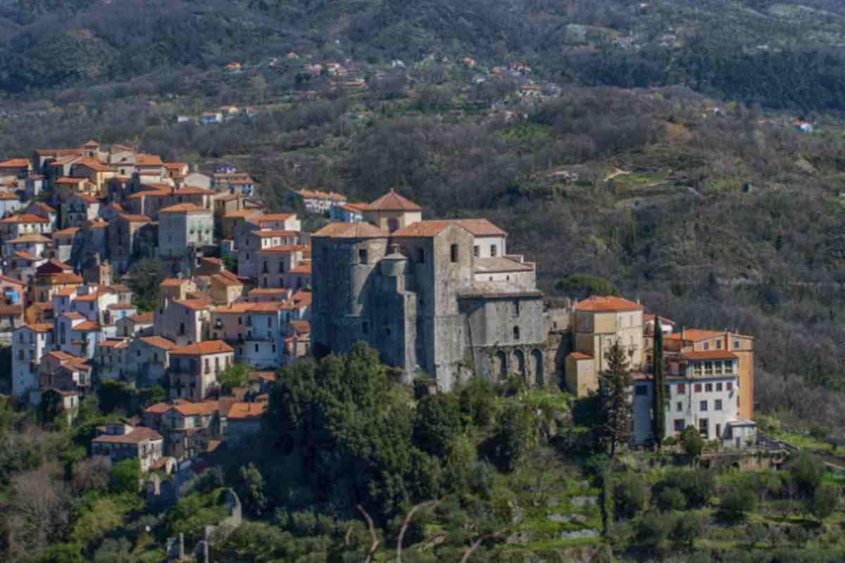 Oltre al patrimonio artistico e culturale, Rivello