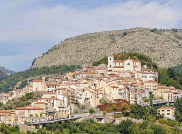 Questo angolo d’Italia, spesso sottovalutato come semplice punto di passaggio verso la costa