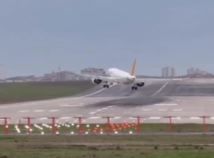 Aereo tenta atterraggio con il forte vento