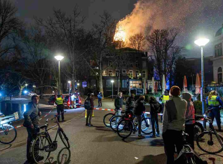 In fiamme chiesa Amsterdam