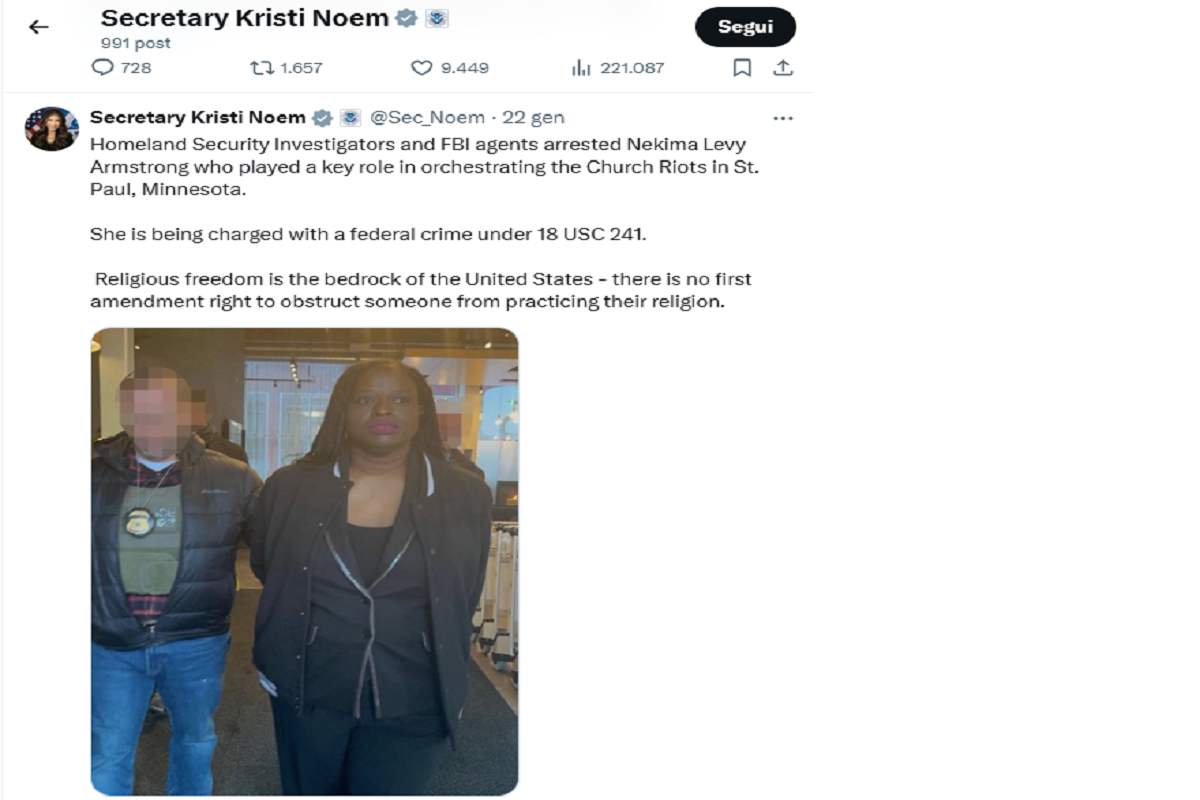 La Casa Bianca ritocca la foto della manifestante per i diritti civili arrestata dall'Ice