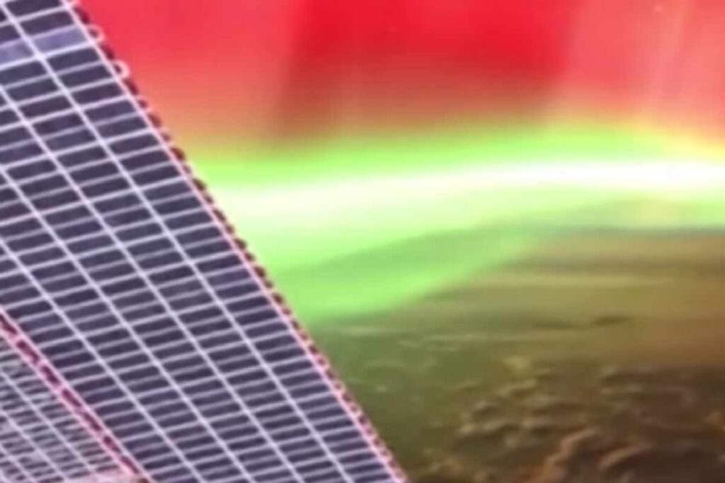 Aurora boreale dallo spazio