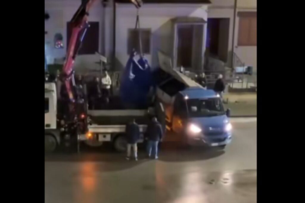 cavallo morto a nocera inferiore