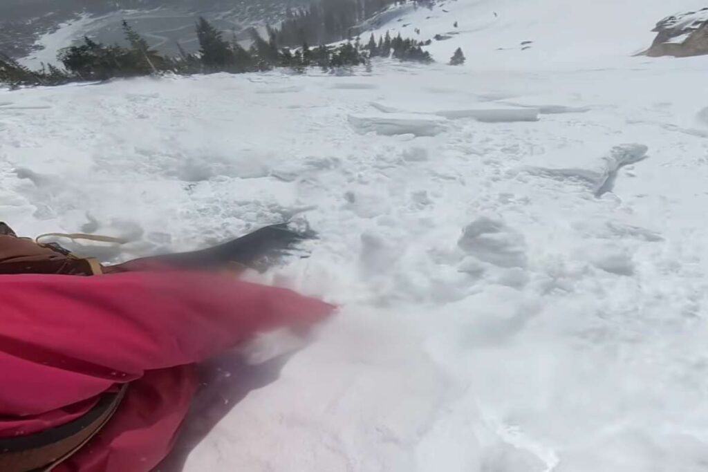 Snowboarder travolti da una valanga in Colorado