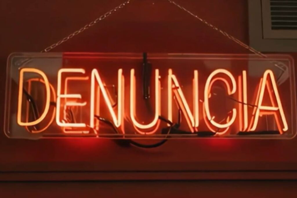 denuncia liga pezzotto