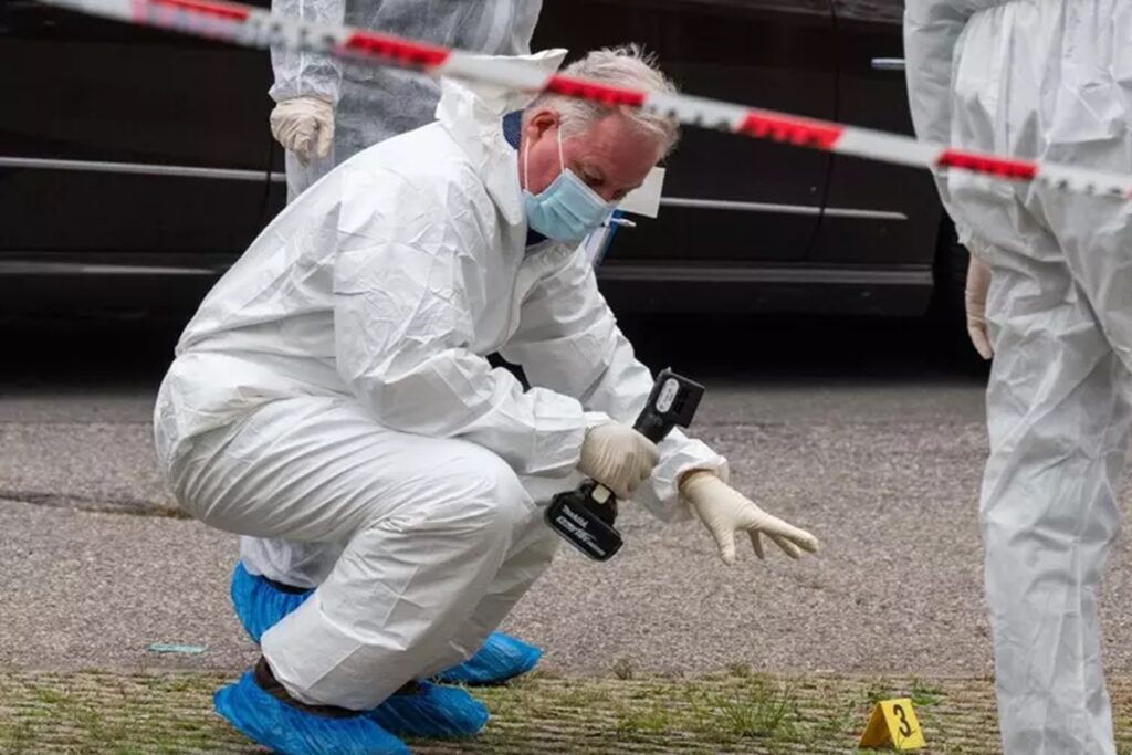 La storia del banchiere ucraino precipitato da un B&B a pochi passi dal Duomo