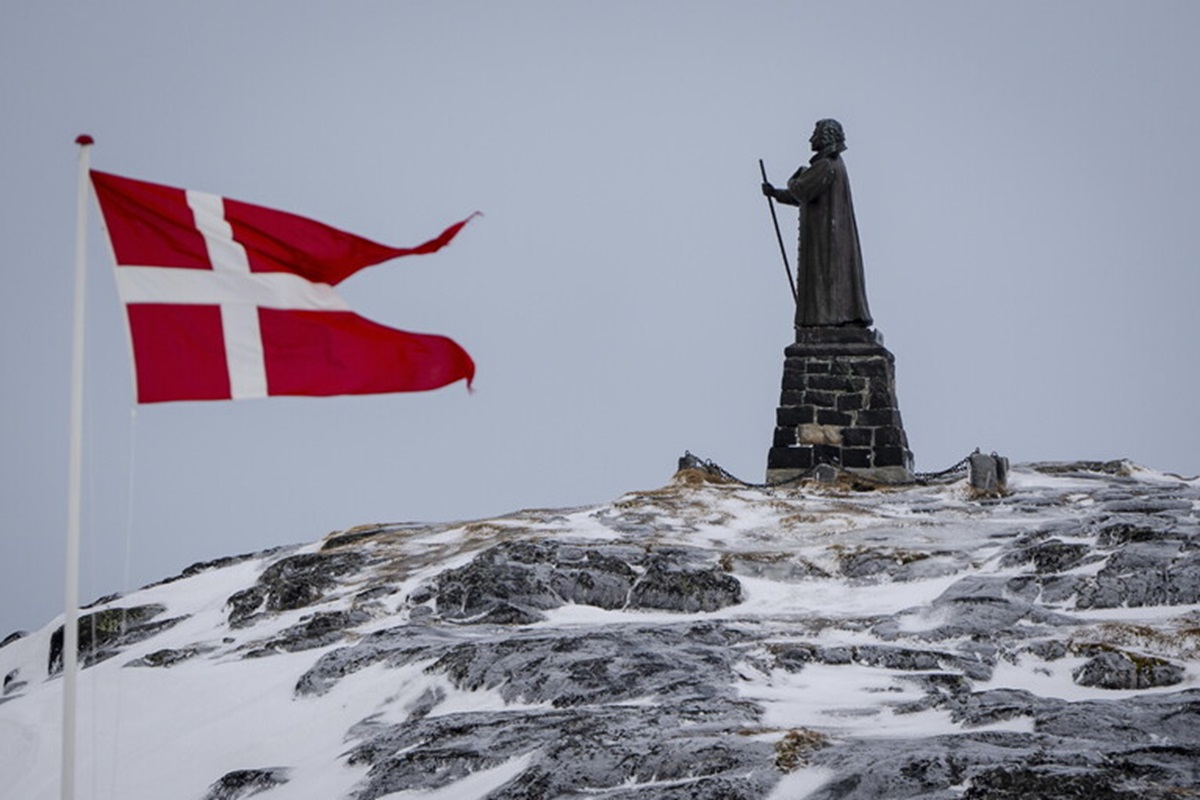 Groenlandia, Rubio: “L’obiettivo è comprarla”. E la Casa Bianca minaccia: “Viviamo in un mondo governato dalla forza. L’impiego delle forze armate è sempre un’opzione”