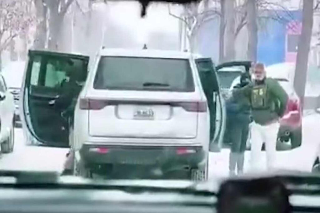 Agenti Ice minacciano giornalisti Rai