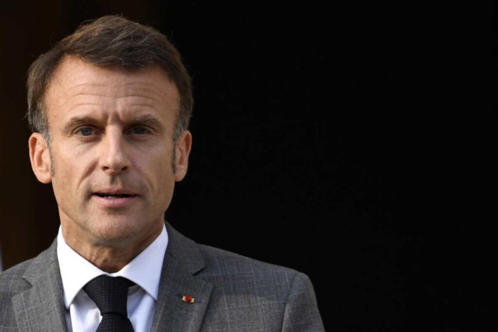 Macron: "Tornano le ambizioni imperiali, calpestato il diritto internazionale"